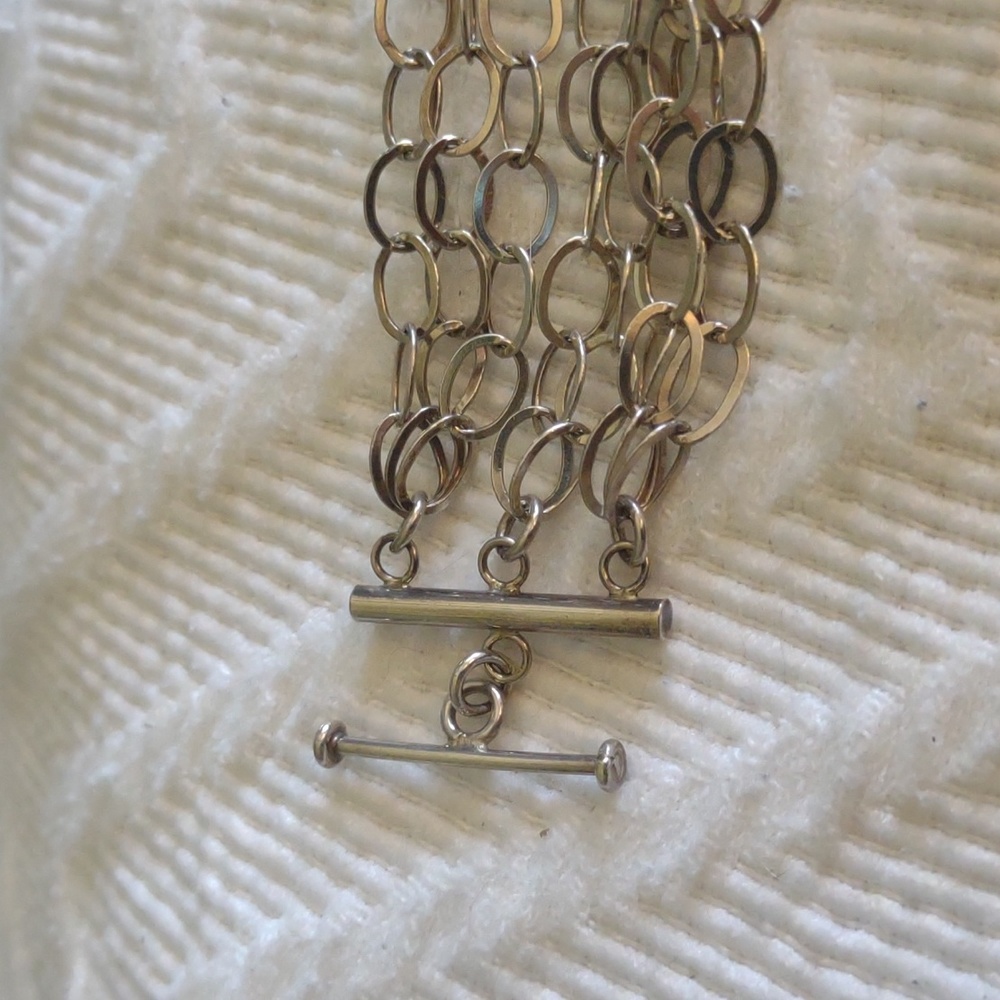 Sterling Silver 8 Row Multi Strand Oval Links Bracelet. 7 inches in length. EC. - Picture 3 of 6
